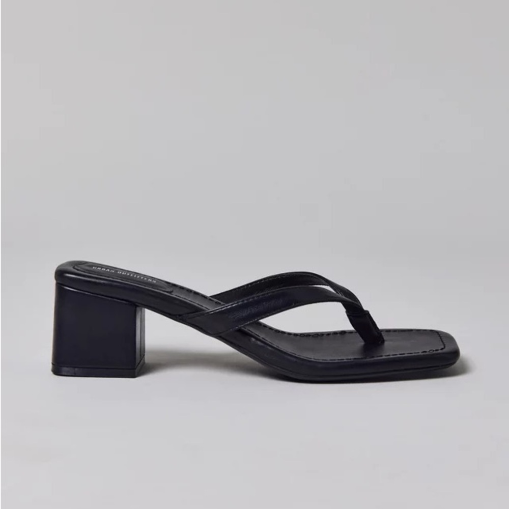 Urban Outfitters Black Women's Block Heel Sandals Size 7 - worn once!